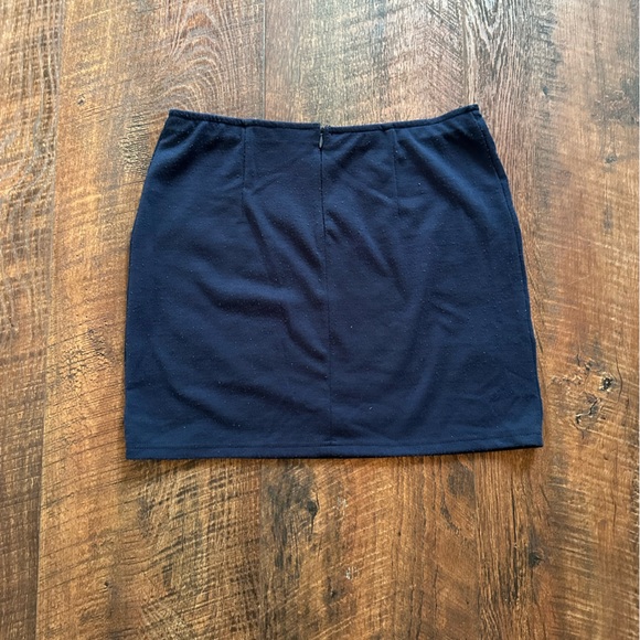 Pattern Mini skirt - Picture 4 of 7